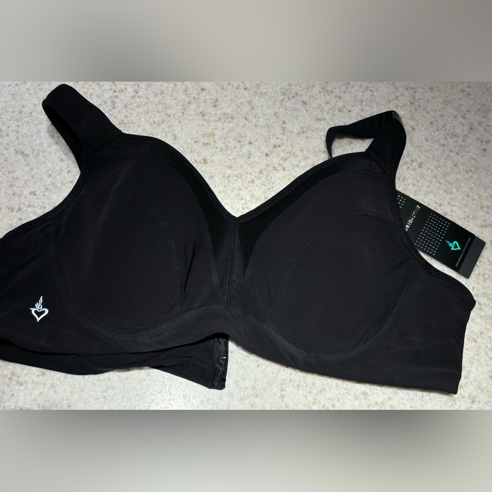 NEW Torrid Active UNDERWIRE SPORTS BRA, Black size 44B